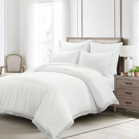 King size White 5-Piece Lightweight Polyester Comforter Set with Lace Trim