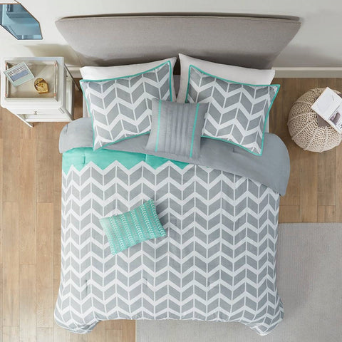 Twin/Twin XL Reversible Comforter Set in Grey White Aqua Teal Chevron Stripe