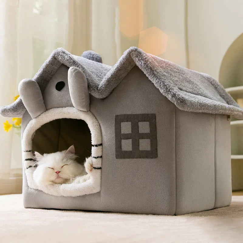 Foldable Winter Cat House: Cozy Retreat for Cats and Small Dogs