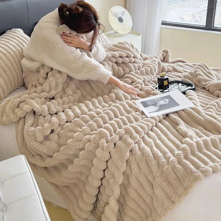 Soft Coral Plush Bed Blanket - Warm Artificial Fur