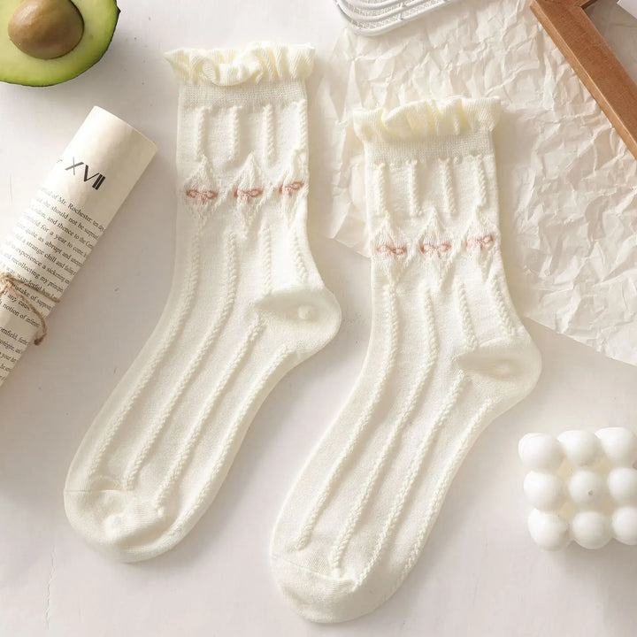 Simple White Bowknot Flower Socks